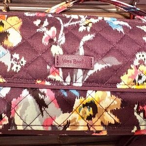 Vera Bradley Crossbody wallet